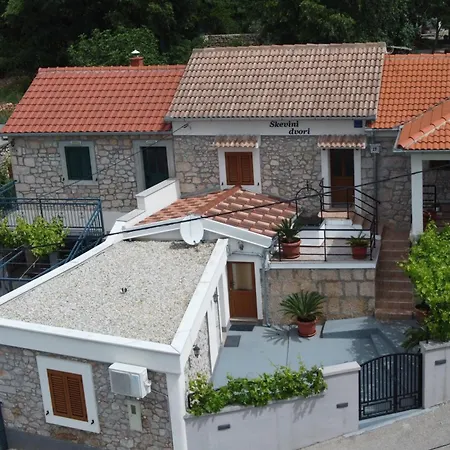 Skevini Dvori Hébergement de vacances